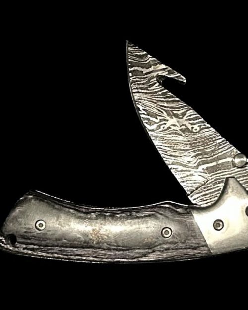 Gut Hook pocket knife