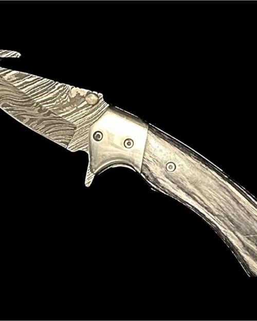 Gut Hook pocket knife
