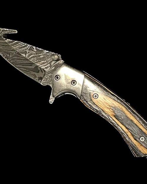 Gut Hook pocket knife