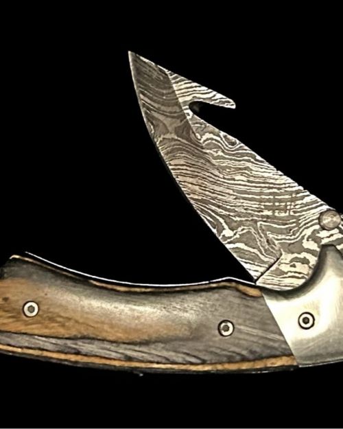 Gut Hook pocket knife
